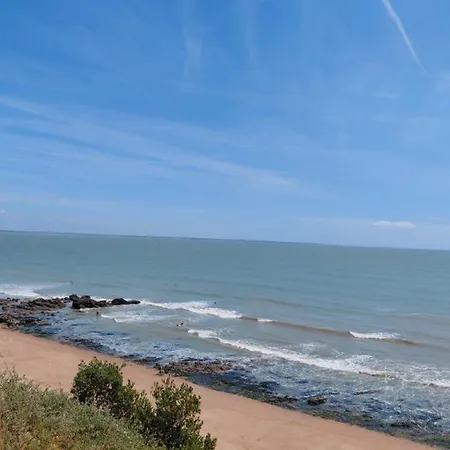 بيت للعطل St-marc-sur-mer, Maison Avec Cour Proche سان نازير